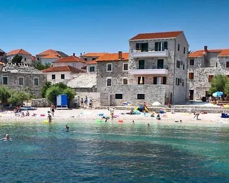 Lena Loft By The Sea